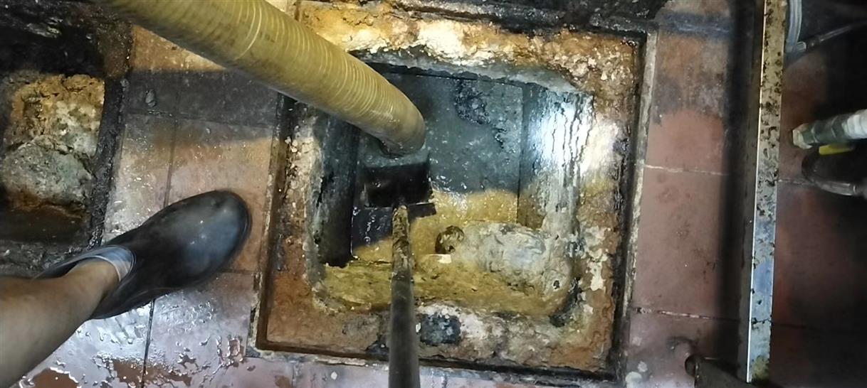 矿区污水池清理一般都有毒气，怎么预防中毒呢？