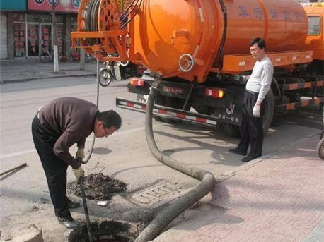 矿区清掏化粪池，健康生活从这里开始